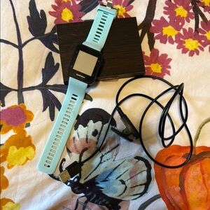 Garmin Forerunner 35 Smartwatch with Charging Cable + screen protector